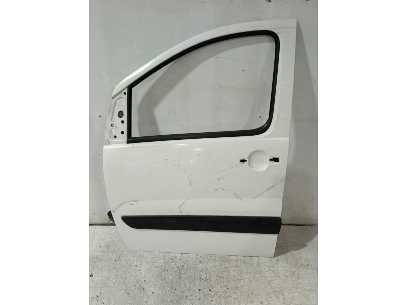 Recambio de puerta delantera izquierda para citroën jumpy ii furgoneta 1.6 hdi 90 16v referencia OEM IAM 9002X4  