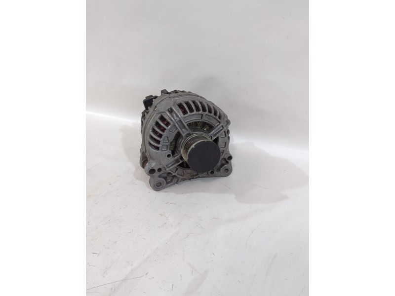 Recambio de alternador para seat toledo iv (kg3) 1.2 tsi referencia OEM IAM 03F903023F/03F903023D  