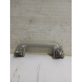 ASIDERO TECHO TRASERO DERECHO 7461005140B0 