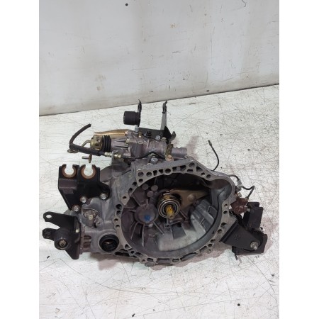 Recambio de caja cambios para toyota avensis (_t25_) 1.8 (zzt251_) referencia OEM IAM 3030012F00  