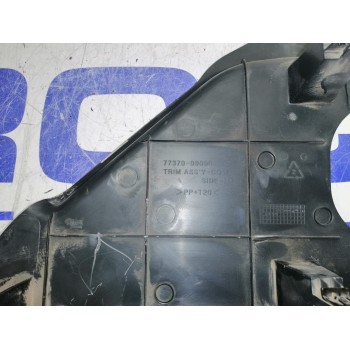 Recambio de moldura para ssangyong kyron 2.0 referencia OEM IAM 7737009000  