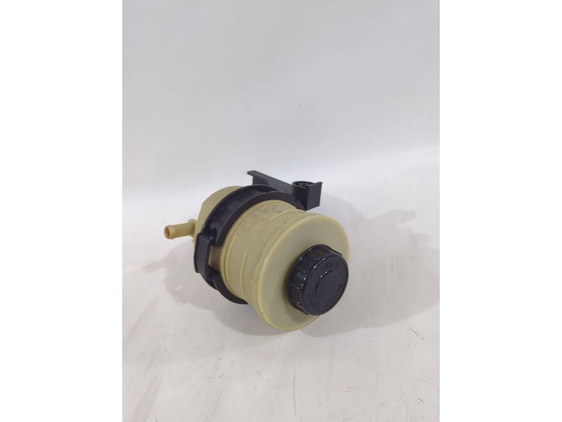 Recambio de deposito servo para citroën jumpy ii furgoneta 1.6 hdi 90 16v referencia OEM IAM 7700782884  