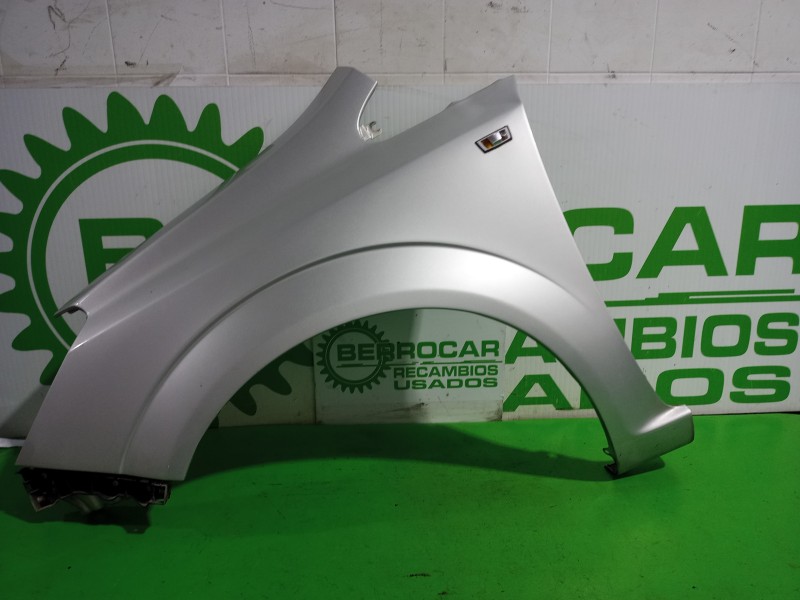 Recambio de aleta delantera izquierda para opel zafira b cosmo referencia OEM IAM 6101344  
