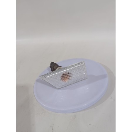 Recambio de piloto lateral izquierdo para opel vectra c (z02) 2.2 dti 16v (f69) referencia OEM IAM 93185080/084421413L  
