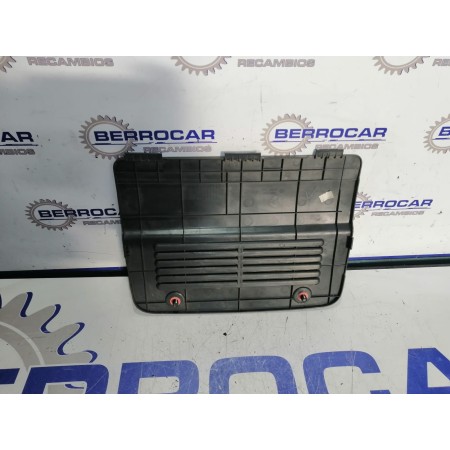 Recambio de moldura para ssangyong kyron 2.0 xdi referencia OEM IAM 7744309000  