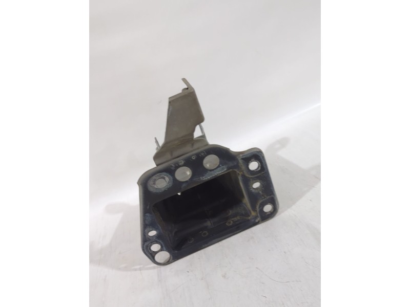Recambio de puntera paragolpes delantera derecha para opel vectra c (z02) 2.2 dti 16v (f69) referencia OEM IAM 13231169  
