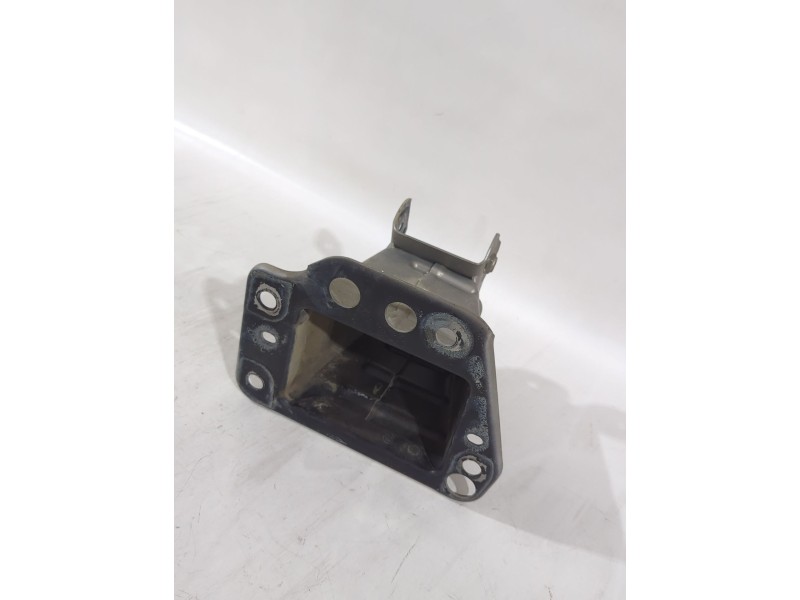 Recambio de puntera paragolpes delantera izquierda para opel vectra c (z02) 2.2 dti 16v (f69) referencia OEM IAM 13231168  