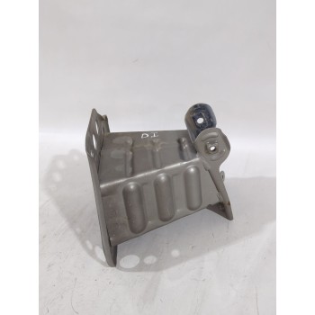 Recambio de puntera paragolpes delantera izquierda para opel vectra c (z02) 2.2 dti 16v (f69) referencia OEM IAM 13231168  