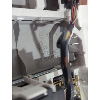 Recambio de luz interior para opel zafira / zafira family b (a05) 1.9 cdti (m75) referencia OEM IAM 13111872  