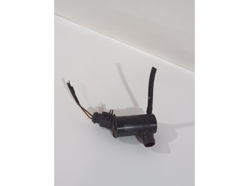 Recambio de bomba limpia para ford fiesta ii (fbd) 1.1 (fbd) referencia OEM IAM 86AB17K624  