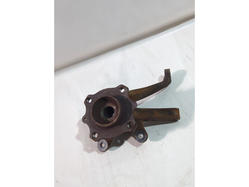 Recambio de mangueta delantera derecha para ford fiesta ii (fbd) 1.1 (fbd) referencia OEM IAM 86AB1106AA  
