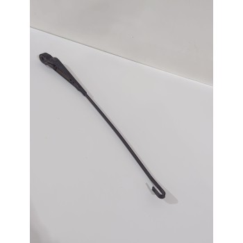 Recambio de brazo limpia trasero para ford fiesta ii (fbd) 1.1 (fbd) referencia OEM IAM 84FG17526C1A  