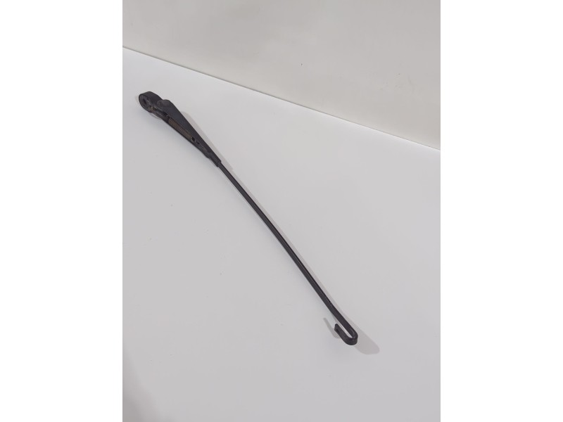 Recambio de brazo limpia trasero para ford fiesta ii (fbd) 1.1 (fbd) referencia OEM IAM 84FG17526C1A  