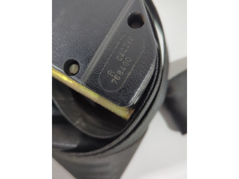 Recambio de cinturon seguridad delantero derecho para ford fiesta ii (fbd) 1.1 (fbd) referencia OEM IAM 1654261  