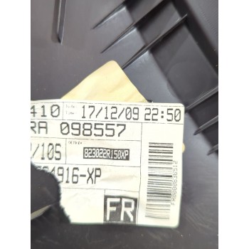 Recambio de guarnecido puerta delantera derecha para hyundai i30 (fd) 1.4 referencia OEM IAM 8233602R000/823022R150XP  