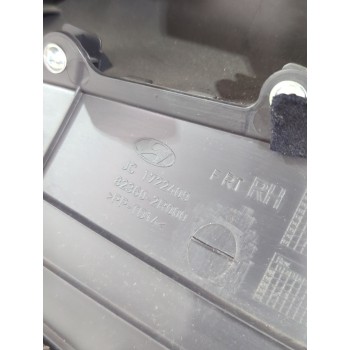 Recambio de guarnecido puerta delantera derecha para hyundai i30 (fd) 1.4 referencia OEM IAM 8233602R000/823022R150XP  