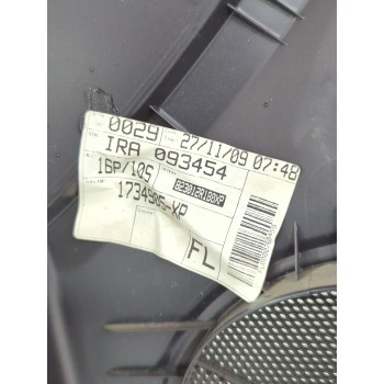 Recambio de guarnecido puerta delantera izquierda para hyundai i30 (fd) 1.4 referencia OEM IAM 823012R180XP/823502R000  