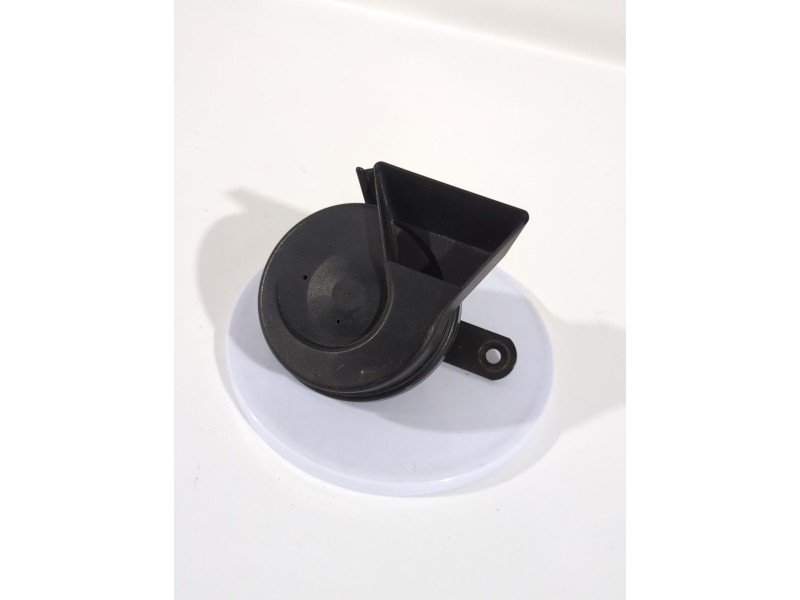 Recambio de claxon para ford ka (ru8) 1.3 tdci referencia OEM IAM 0045427720  