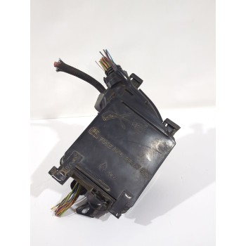 Recambio de caja reles / fusibles para ford ka (ru8) 1.3 tdci referencia OEM IAM 51807660  