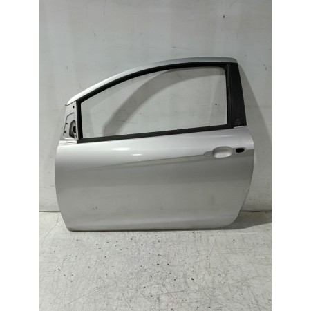 Recambio de puerta delantera izquierda para ford ka (ru8) 1.3 tdci referencia OEM IAM 1542365  