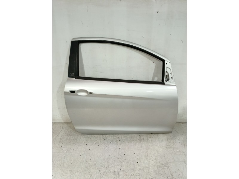 Recambio de puerta delantera derecha para ford ka (ru8) 1.3 tdci referencia OEM IAM 1542363  