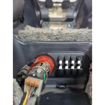 Recambio de consola central para ford ka (ru8) 1.3 tdci referencia OEM IAM 735461949/735461946  