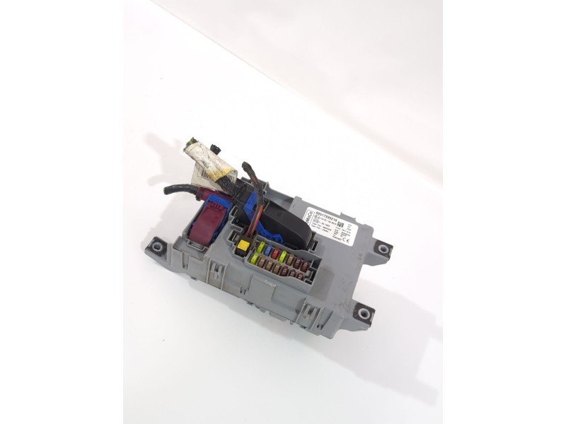 Recambio de caja reles / fusibles para ford ka (ru8) 1.3 tdci referencia OEM IAM 00517935210  