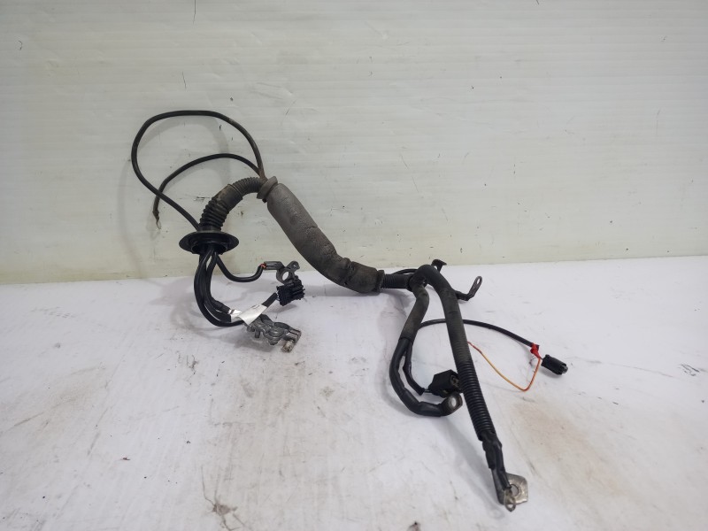 Recambio de borna postiva para mercedes-benz clase a (w168) 170 cdi (168.009) referencia OEM IAM A1685401130  