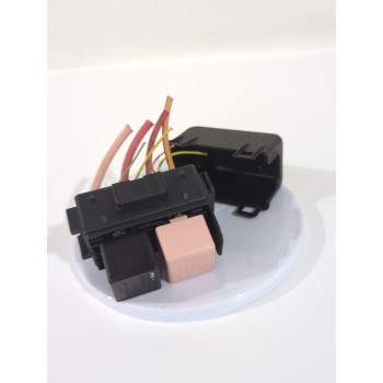 Recambio de caja reles / fusibles para renault megane ii (bm0/1_, cm0/1_) 1.4 16v (bm0b, cm0b) referencia OEM IAM 8200222930/820