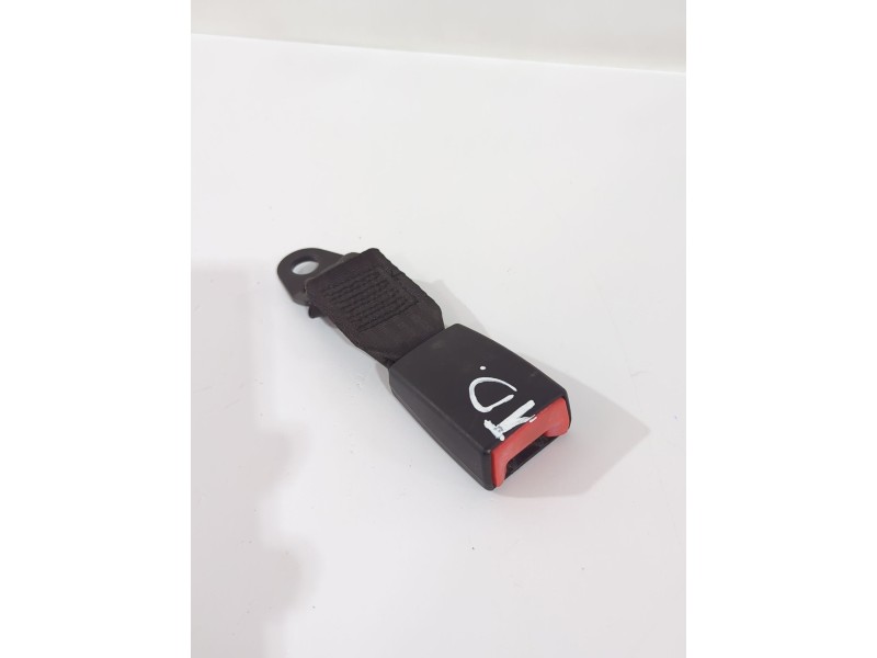Recambio de enganche cinturon trasero derecho para ford ka (ru8) 1.3 tdci referencia OEM IAM 33033400  