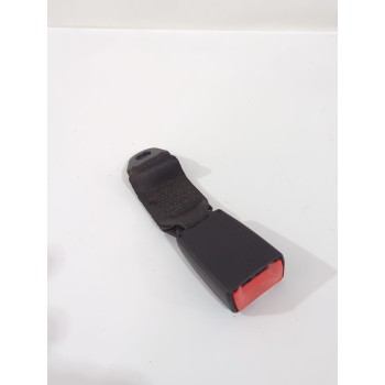 Recambio de enganche cinturon trasero derecho para ford ka (ru8) 1.3 tdci referencia OEM IAM 33033400  
