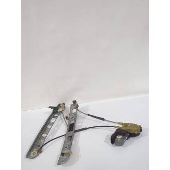Recambio de elevalunas delantero izquierdo para renault megane ii (bm0/1_, cm0/1_) 1.4 16v (bm0b, cm0b) referencia OEM IAM 82010