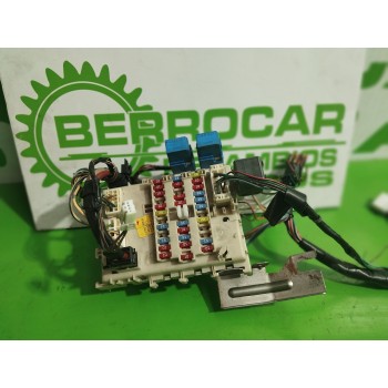 CAJA RELES / FUSIBLES 243505M310 