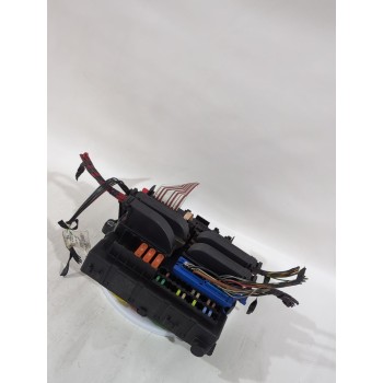 Recambio de caja reles / fusibles para opel vectra c (z02) 2.2 dti 16v (f69) referencia OEM IAM 93173415  