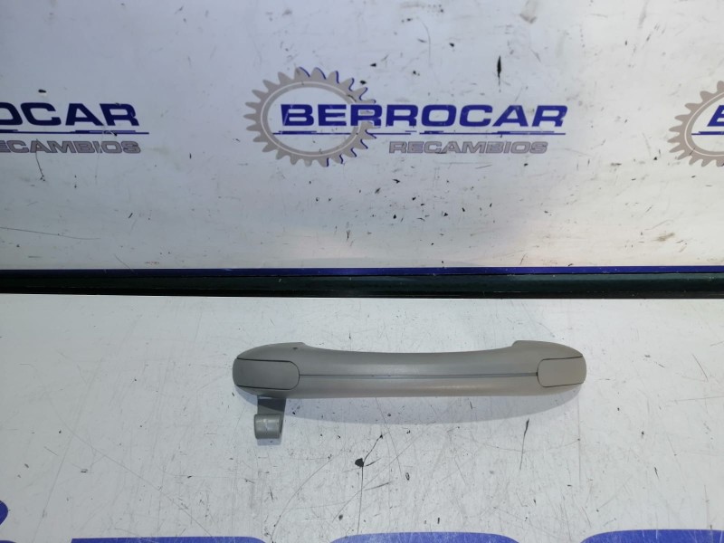 Recambio de asidero techo para ssangyong kyron 2.0 xdi referencia OEM IAM 8200741954  