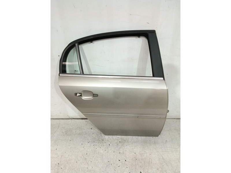 Recambio de puerta trasera derecha para opel vectra c (z02) 2.2 dti 16v (f69) referencia OEM IAM 93175837  