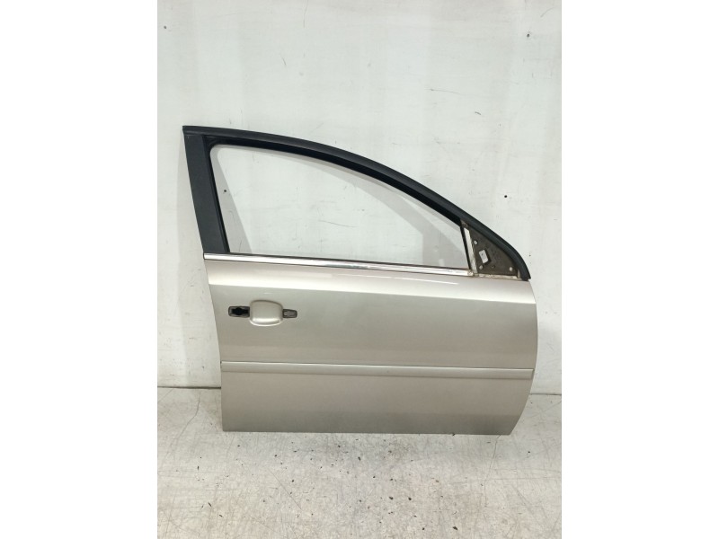 Recambio de puerta delantera derecha para opel vectra c (z02) 2.2 dti 16v (f69) referencia OEM IAM 93186030  