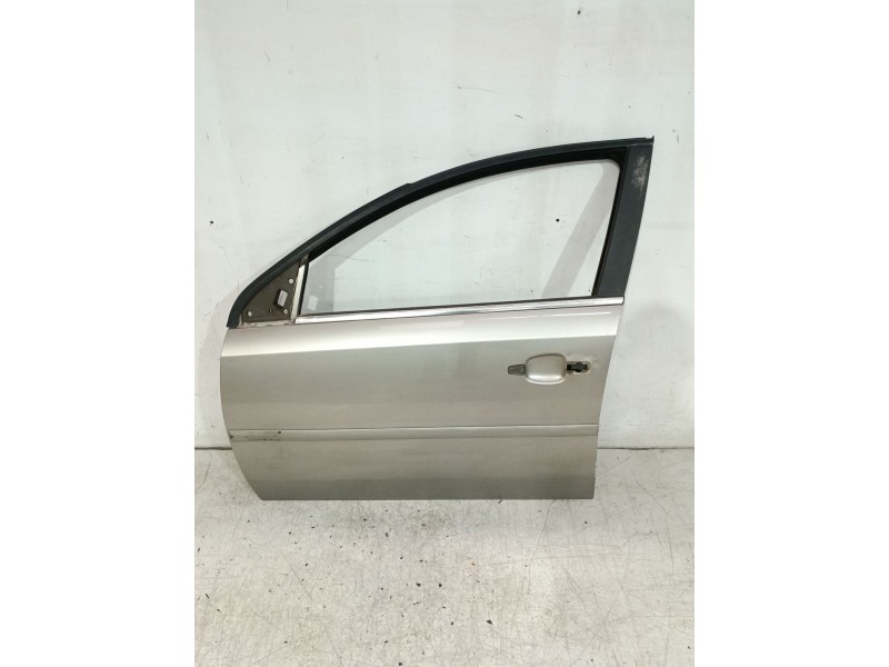 Recambio de puerta delantera izquierda para opel vectra c (z02) 2.2 dti 16v (f69) referencia OEM IAM 93186031  