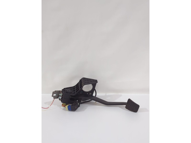 Recambio de pedal freno para hyundai i30 (fd) 1.4 referencia OEM IAM 328001H105  
