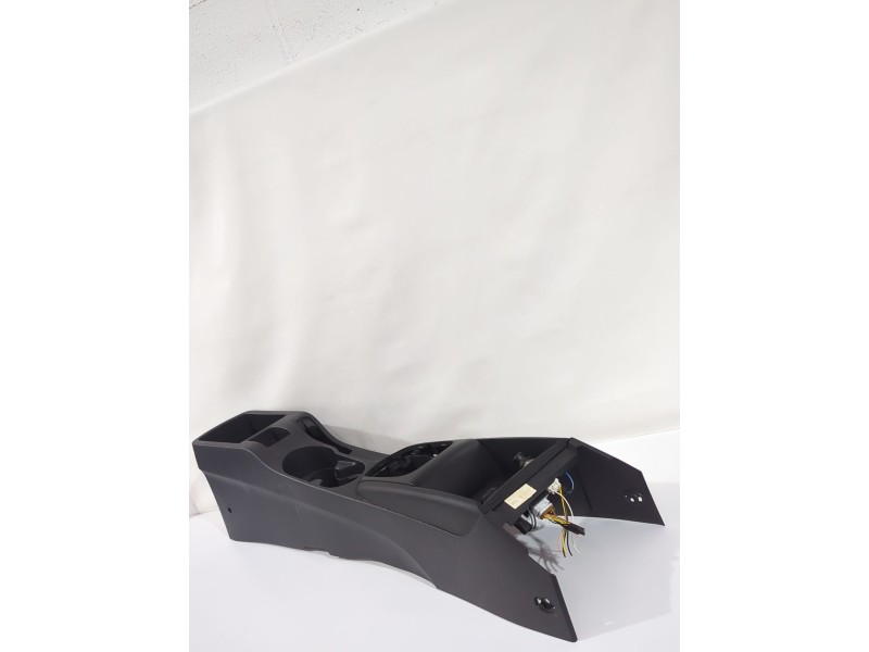 Recambio de consola central para hyundai i30 (fd) 1.4 referencia OEM IAM 846112L000WK/846102B000WK  