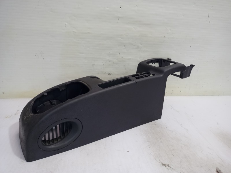 Recambio de consola central para mercedes-benz clase a (w168) 170 cdi (168.009) referencia OEM IAM A1686801150  