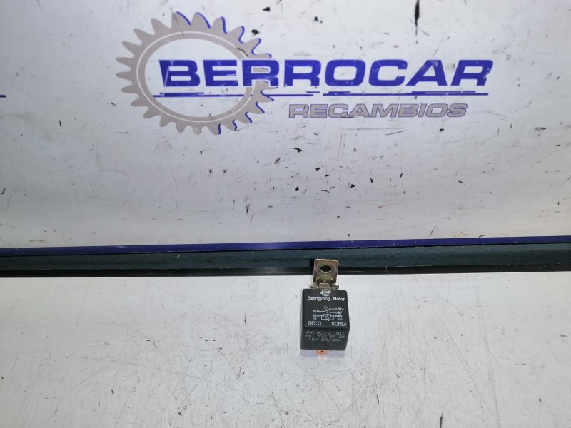 Recambio de rele para ssangyong kyron 2.0 referencia OEM IAM 8419001301  