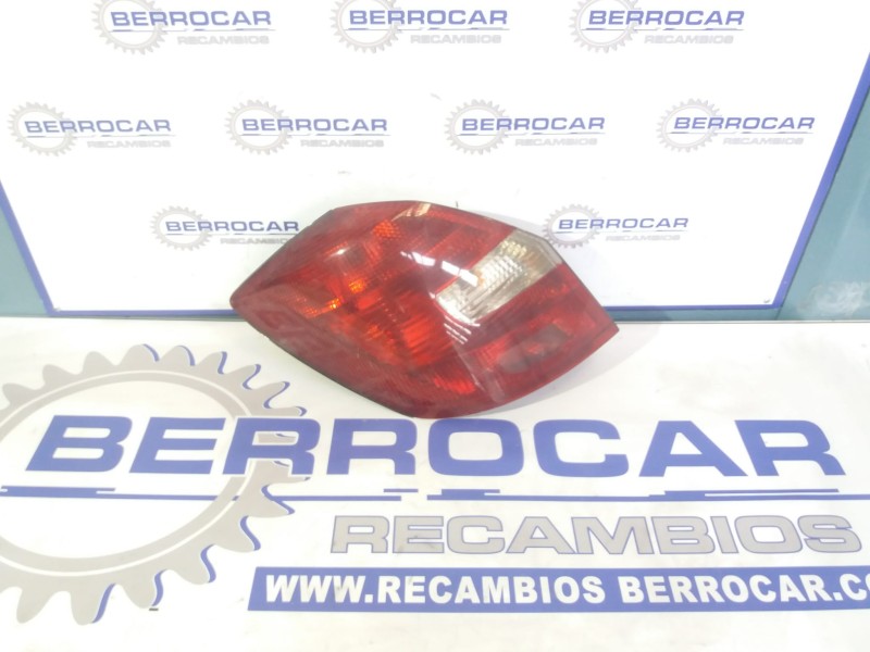 Recambio de piloto trasero izquierdo para skoda fabia combi (5j5) referencia OEM IAM 5J6945111  