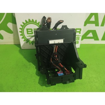 CAJA RELES / FUSIBLES 3C0937049 