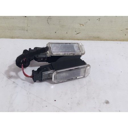 Recambio de luz interior para volkswagen passat berlina (3b3) advance referencia OEM IAM 3B0947415B  