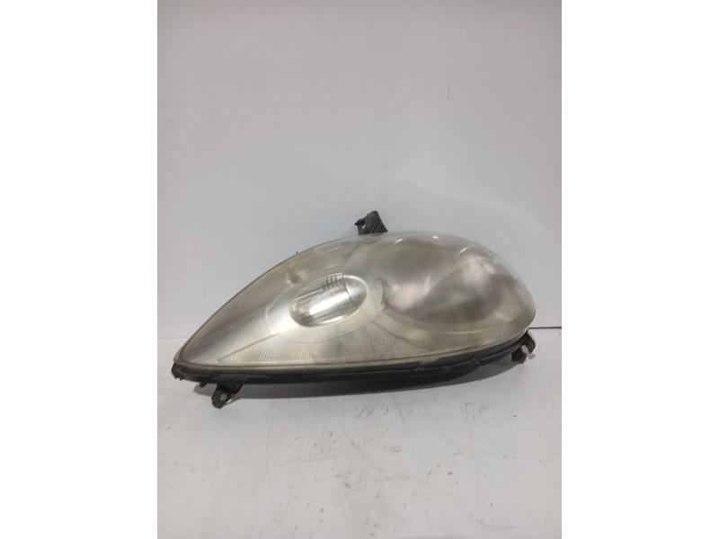 Recambio de faro izquierdo para citroën c1 (pm_, pn_) 1.4 hdi referencia OEM IAM 620872  