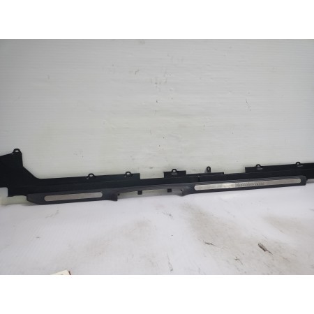 Recambio de moldura derecha para mercedes-benz clase a (w168) 170 cdi (168.009) referencia OEM IAM A1688211238  