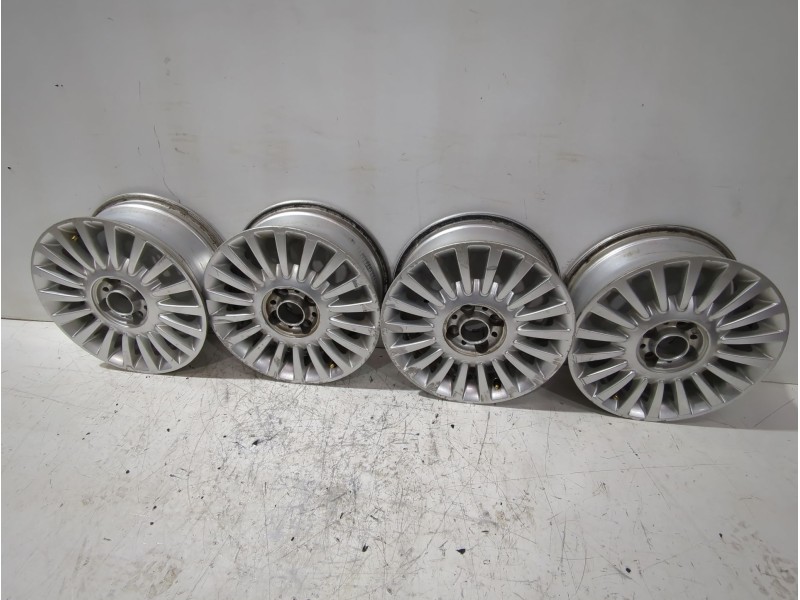 Recambio de juego llantas para fiat 500 cabrio (150) lounge referencia OEM IAM 51845435  