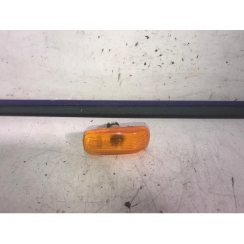 Recambio de piloto lateral derecho para saab 9-3 berlina 2.0 cat referencia OEM IAM 5142807  