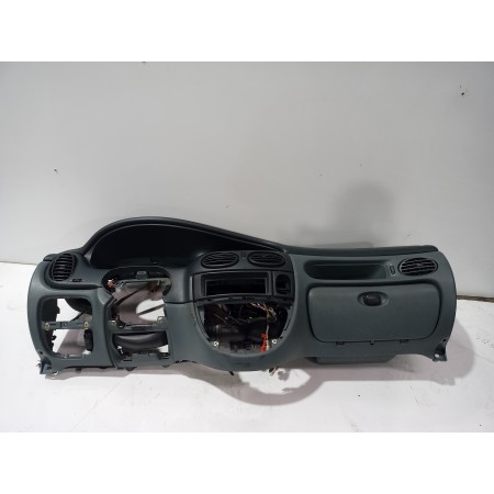Recambio de salpicadero para renault megane i berlina hatchback (ba0) 1.6e alize referencia OEM IAM 7700426534  
